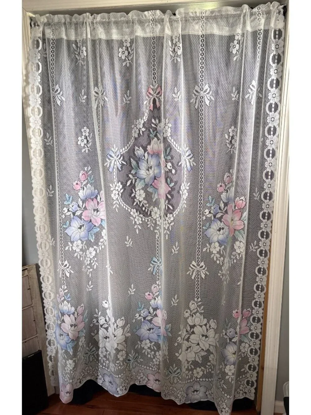 Floral Lace Curtain 60